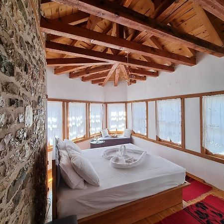 The Heart Of The Bazaar Guest House Gjirokaster Luaran gambar