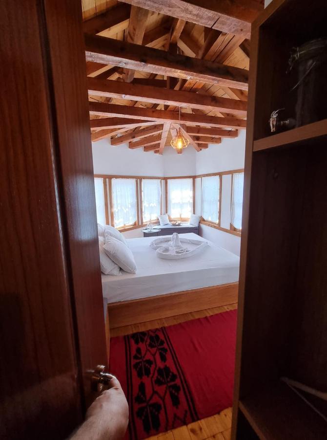 The Heart Of The Bazaar Guest House Gjirokaster Luaran gambar